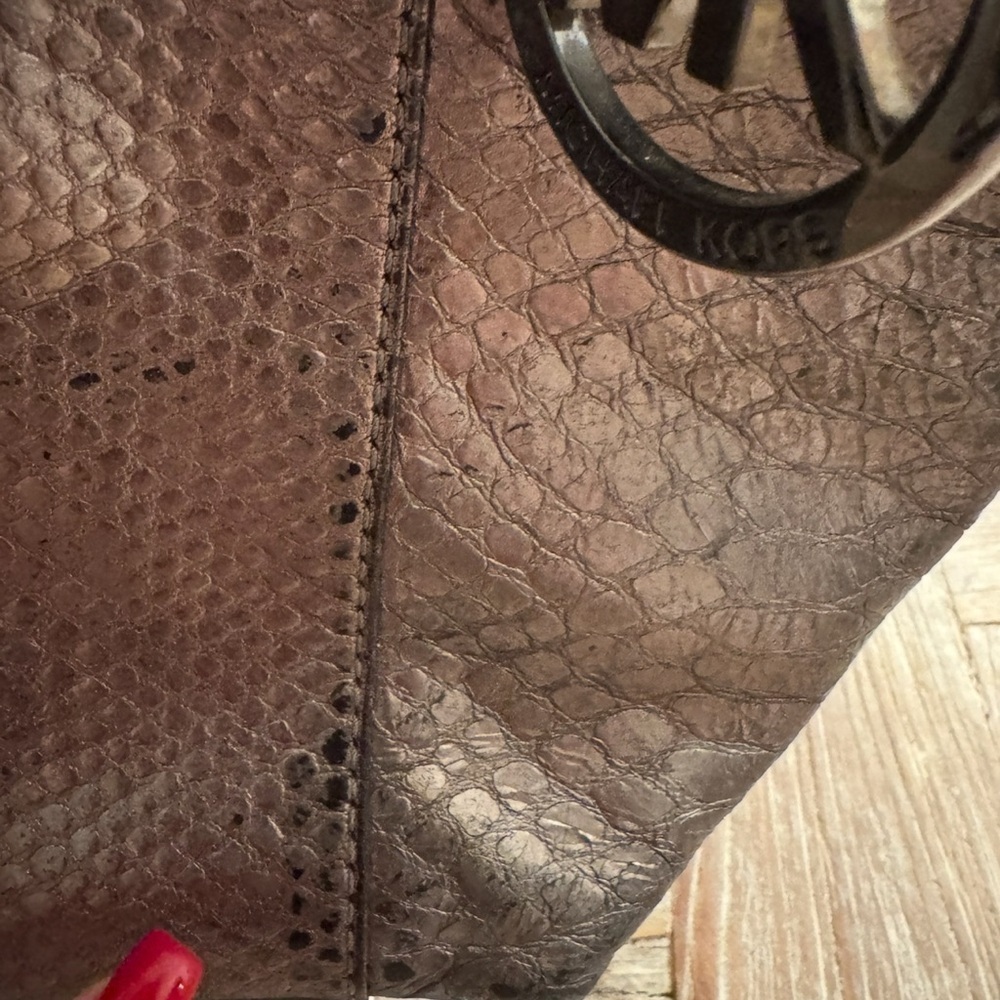 Michael Kors Bag - Picture 5 of 10